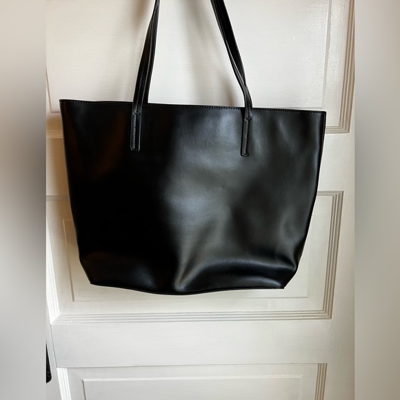 Kate Spade Basic Tote - Picture 2 of 3